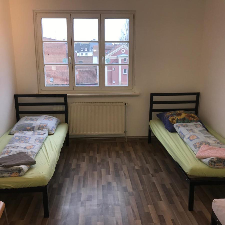 @ Ysenburgstrasse Apartment